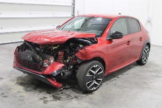 damaged passenger cars Peugeot e-208  2024/6