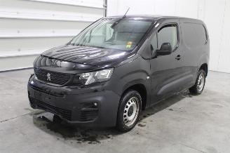 Auto incidentate Peugeot Partner  2021/12