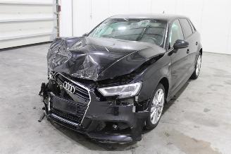 Voiture accidenté Audi A3  2020/7