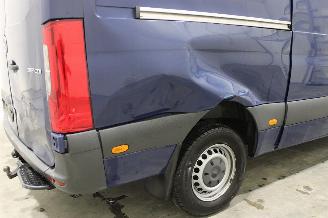 Mercedes Sprinter  picture 10