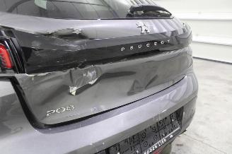 Peugeot 208  picture 7