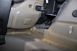 Peugeot 208  picture 23