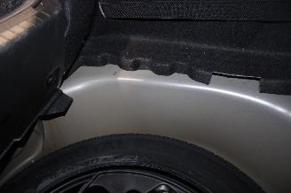 Peugeot 208  picture 21