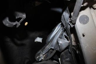 Peugeot 208  picture 17
