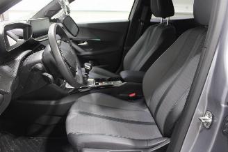 Peugeot 2008  picture 11