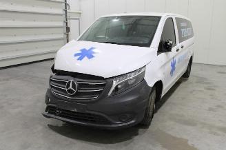 uszkodzony samochody osobowe Mercedes Vito  2024/4