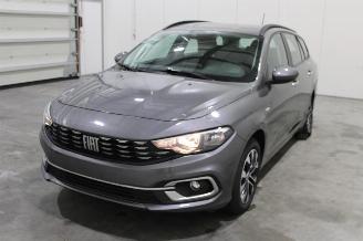 Vaurioauto  passenger cars Fiat Tipo  2022/11