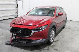 Vaurioauto  passenger cars Mazda CX-30  2020/10