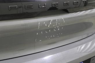 Peugeot 208  picture 9