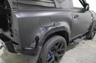 Land Rover Defender  picture 8