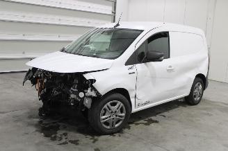 Schadeauto Mercedes eCitan  2025/6