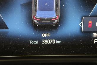 BMW 3-serie 320 picture 13