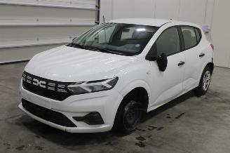 Vaurioauto  passenger cars Dacia Sandero  2023/6