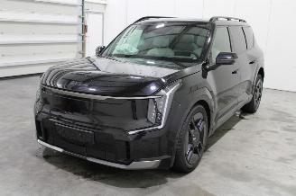 Vaurioauto  passenger cars Kia EV9  2025/10