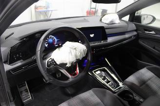 Volkswagen Golf  picture 9