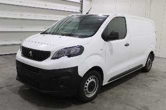 Vaurioauto  passenger cars Peugeot Expert  2023/2