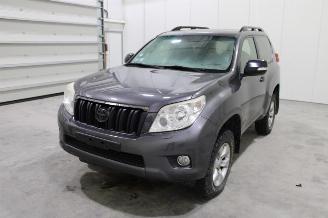 Damaged car Toyota Landcruiser Land Cruiser 2012/9