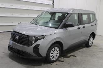 Schadeauto Ford Tourneo Courier  2025/7