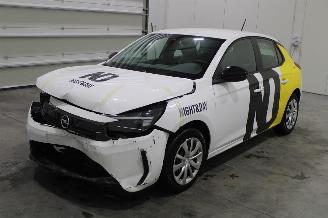 damaged passenger cars Opel Corsa  2025/1