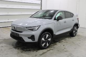 Vaurioauto  passenger cars Volvo C-40 C40 2025/6