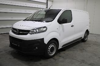skadebil auto Opel Vivaro  2023/2