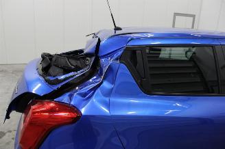 Suzuki Swift  picture 8