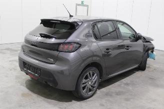 Peugeot 208  picture 3