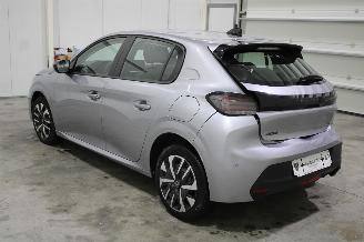 Peugeot 208  picture 4