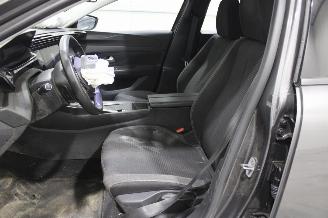 Peugeot 308  picture 10