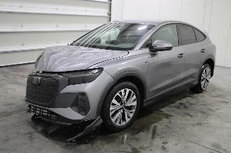 Schadeauto Audi Q4 e-tron 2022/10