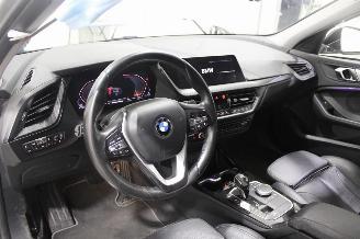 BMW 1-serie 118 picture 9