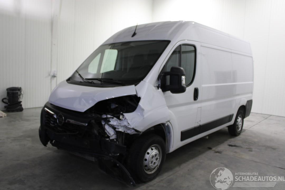 Opel Movano 
