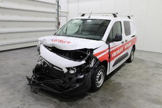 damaged passenger cars Opel Combo  2023/5