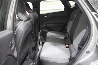 Renault Captur  picture 11