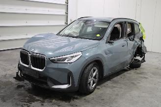 Vrakbiler auto BMW X1  2023/4