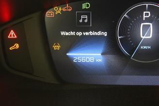 Peugeot e-308  picture 18