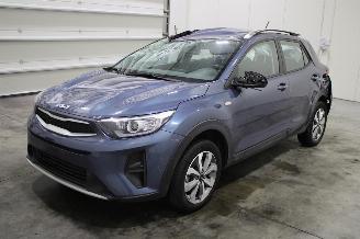 demontáž osobní automobily Kia Stonic  2023/8