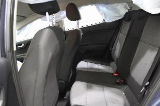 Kia Stonic  picture 13