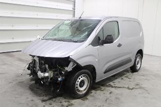 Vrakbiler auto Peugeot Partner  2025/3