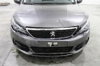 Peugeot 308  picture 6