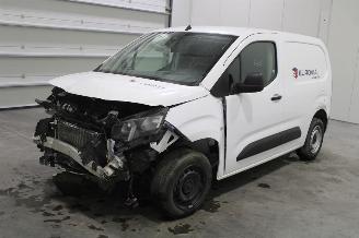 Coche accidentado Peugeot Partner  2021/7