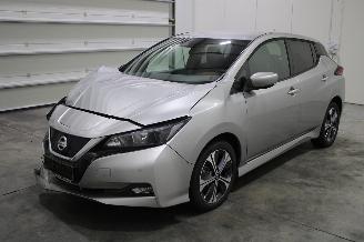 Unfallwagen Nissan Leaf  2021/4