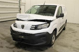 Unfallwagen Peugeot Partner  2024/10