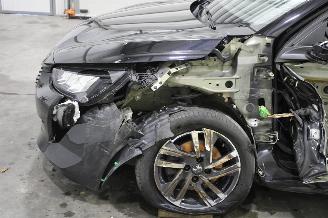 Peugeot 208  picture 5