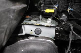 BMW iX1  picture 19
