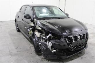 Peugeot 208  picture 2