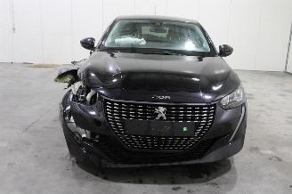 Peugeot 208  picture 5
