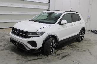 Vaurioauto  passenger cars Volkswagen T-Cross  2024/6