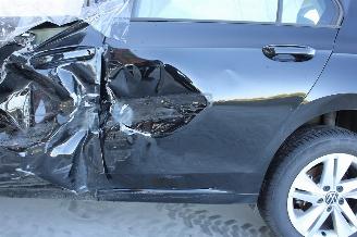 Volkswagen Golf  picture 24
