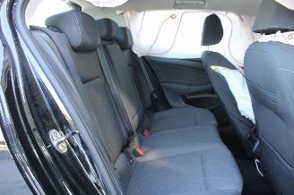 Volkswagen Golf  picture 13